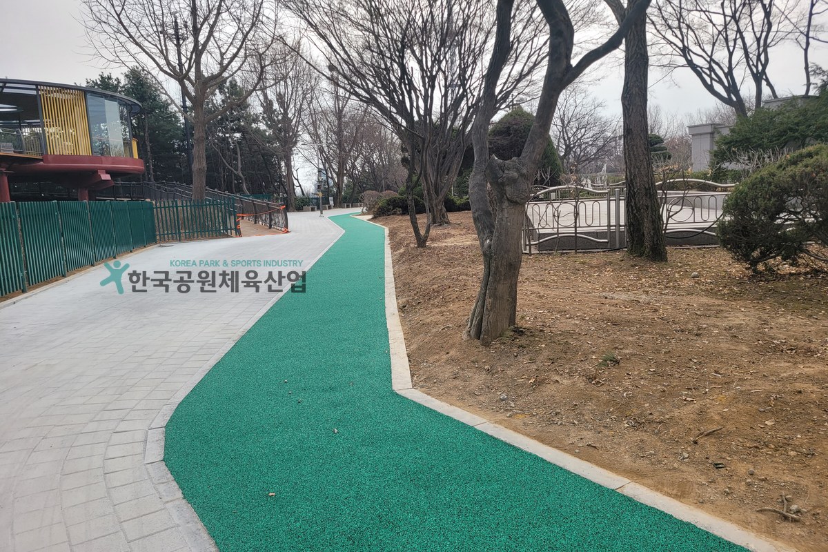 수봉공원 스카이워크 조성공사 완료 구간 전경