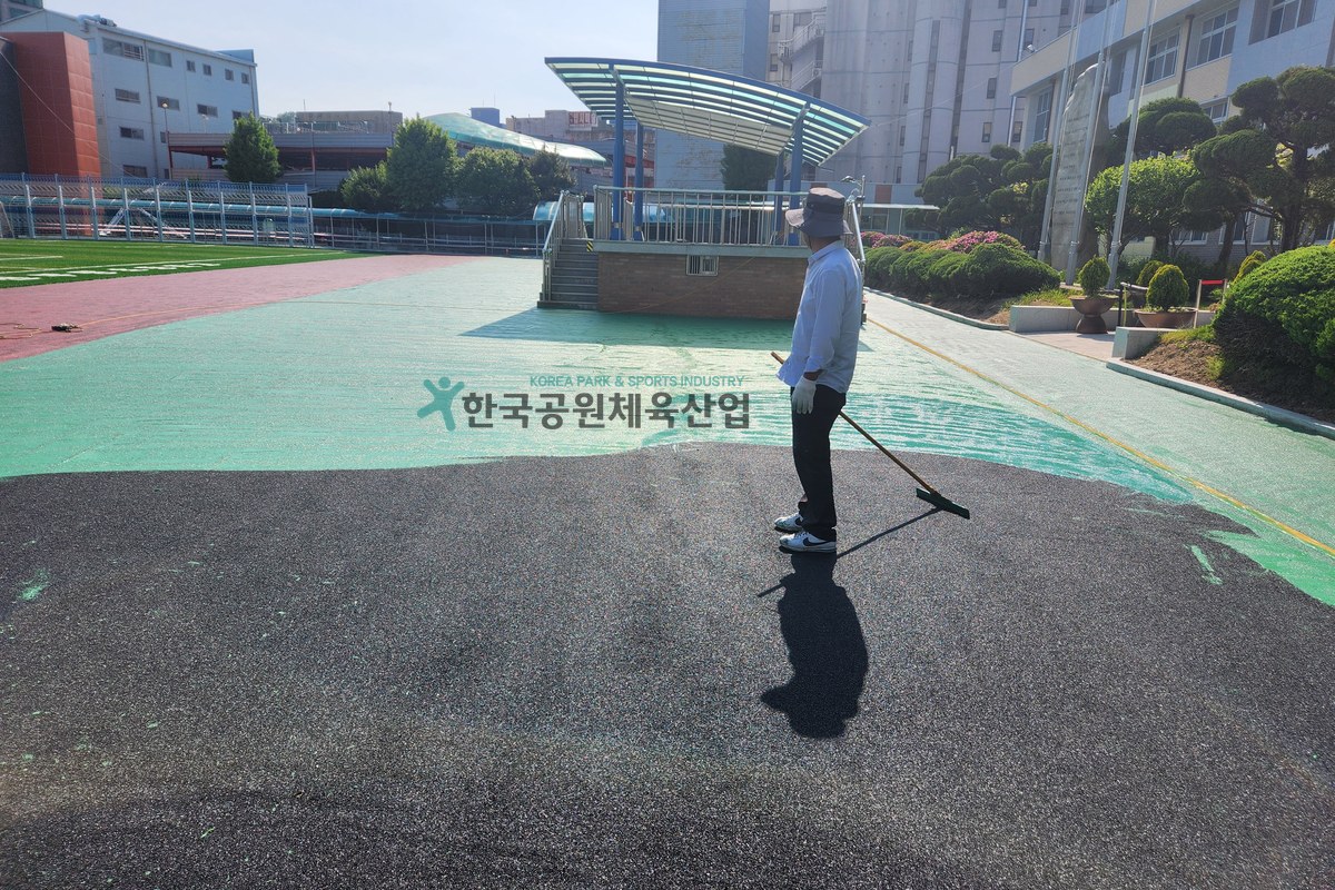 인천 계양구 부평초등학교 체육시설 전경