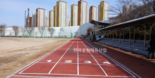 경기 남양주 화광중학교 육상트랙교체, 체육시설 탄성포장재 HK-15R 납품 사례