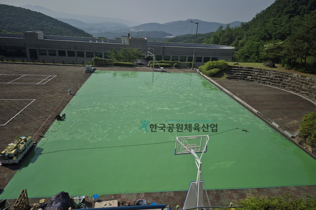 나라장터 조달 자재 하차 및 반입 모습
