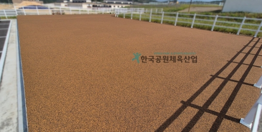영천경마공원 체육시설 탄성포장재 납품