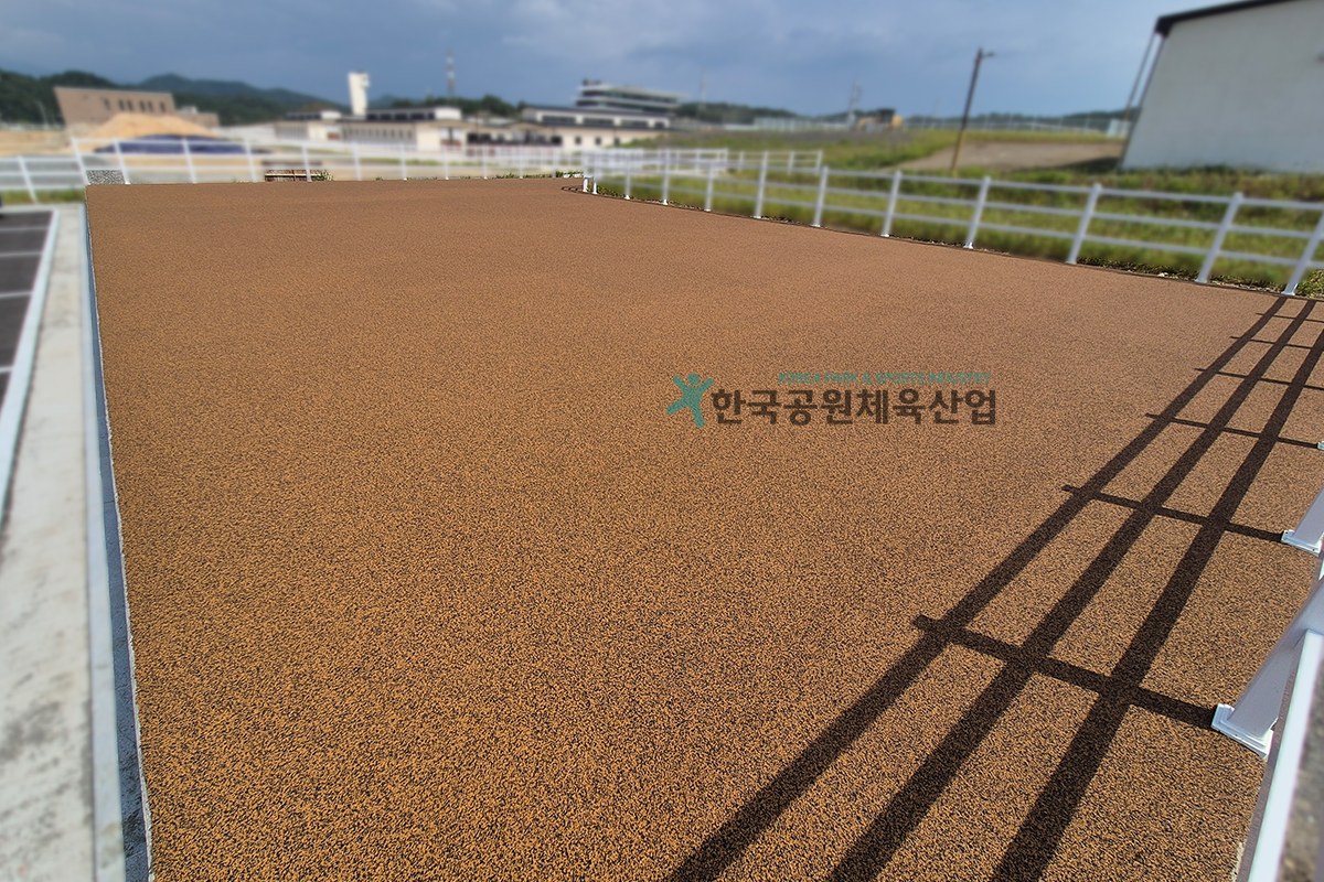 영천경마공원 체육시설 탄성포장재 납품
