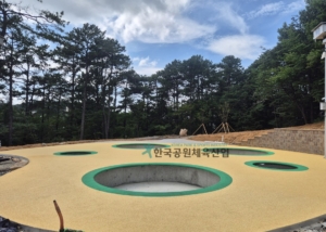 충남 아산 키즈가든 놀이터 탄성포장재 납품