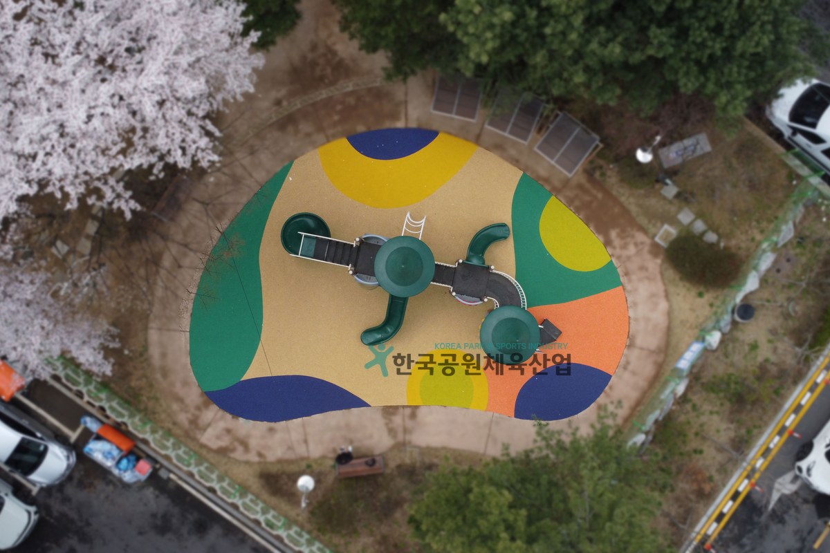 부천 쌈지공원 놀이터 탄성포장 납품