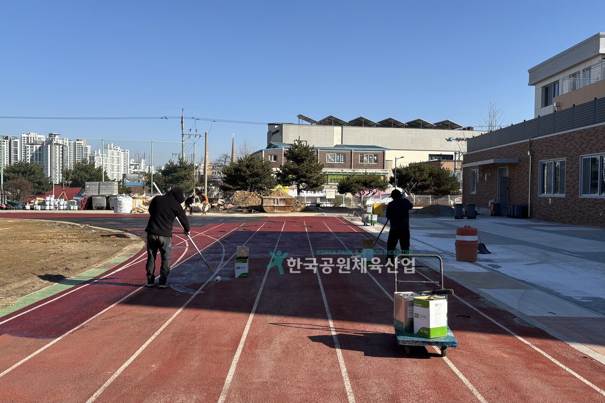 친환경 탄성포장재 포설 과정